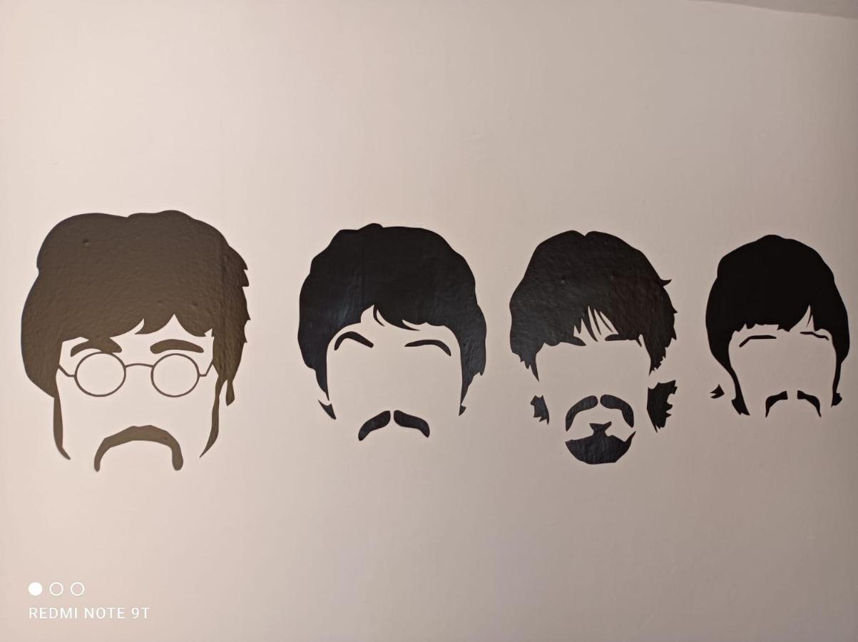 Casa Beatles Del Valle Pinos del Valle Exteriér fotografie